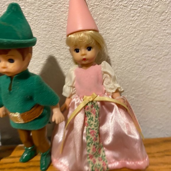 Six Madame Alexanders Dolls - Picture 10 of 14